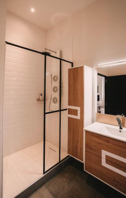 Ultimate Comfort ! Jacuzzi & Sauna. Besançon Zewnętrze zdjęcie